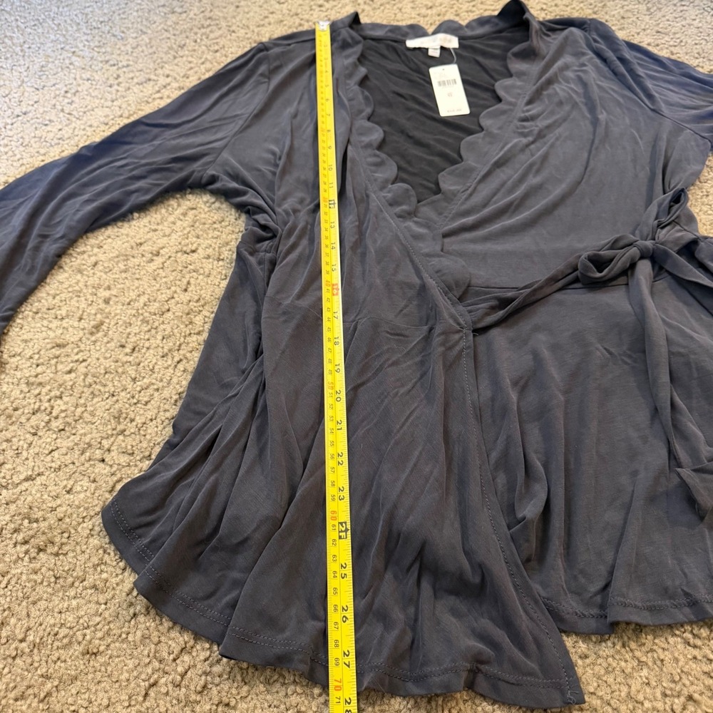 Anthropologie Eri + Ali Wrap Top XL Scallop Trim Bell Sleeve Jersey Gray - Picture 4 of 7